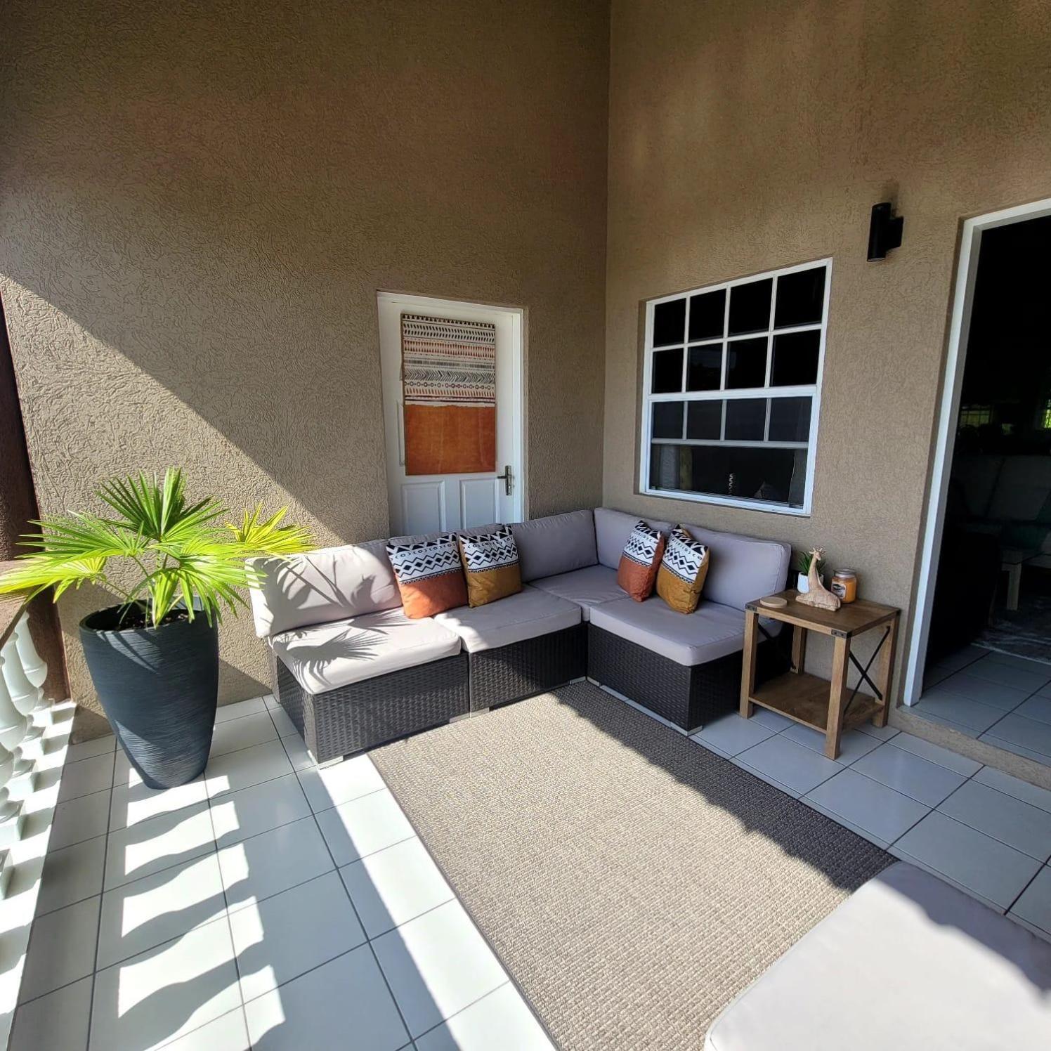 Silver View Apartments St. George's Luaran gambar