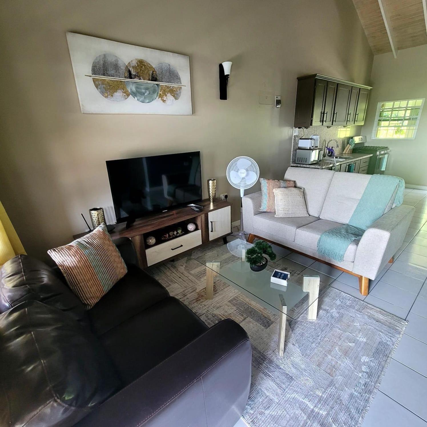 Silver View Apartments St. George's Luaran gambar