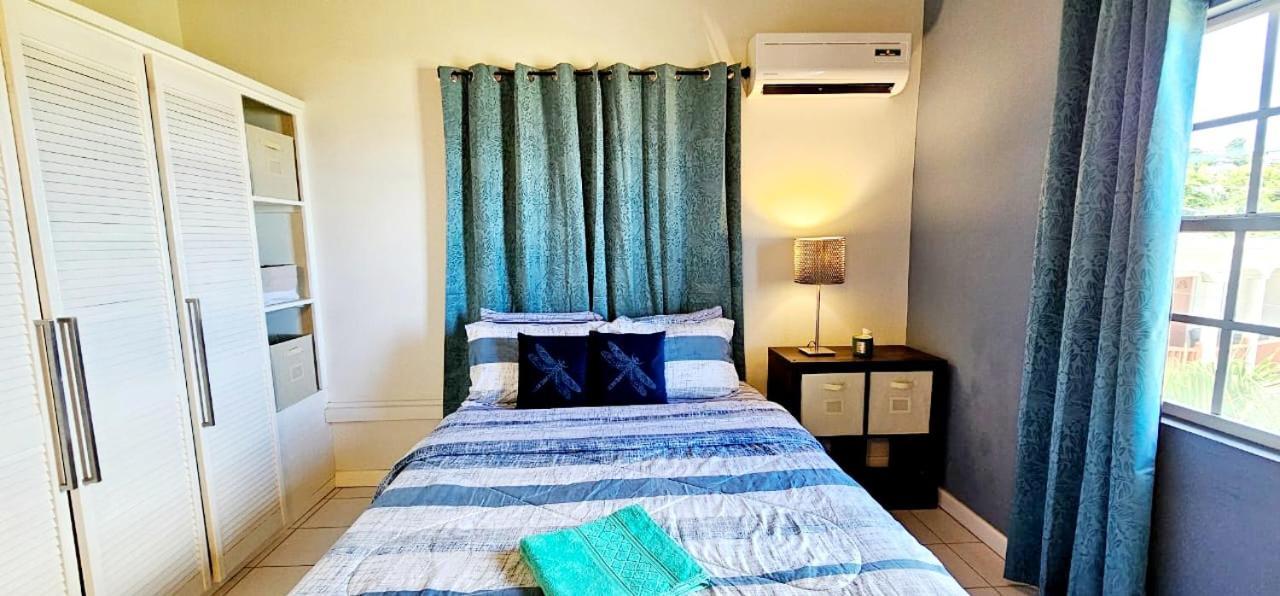 Silver View Apartments St. George's Luaran gambar