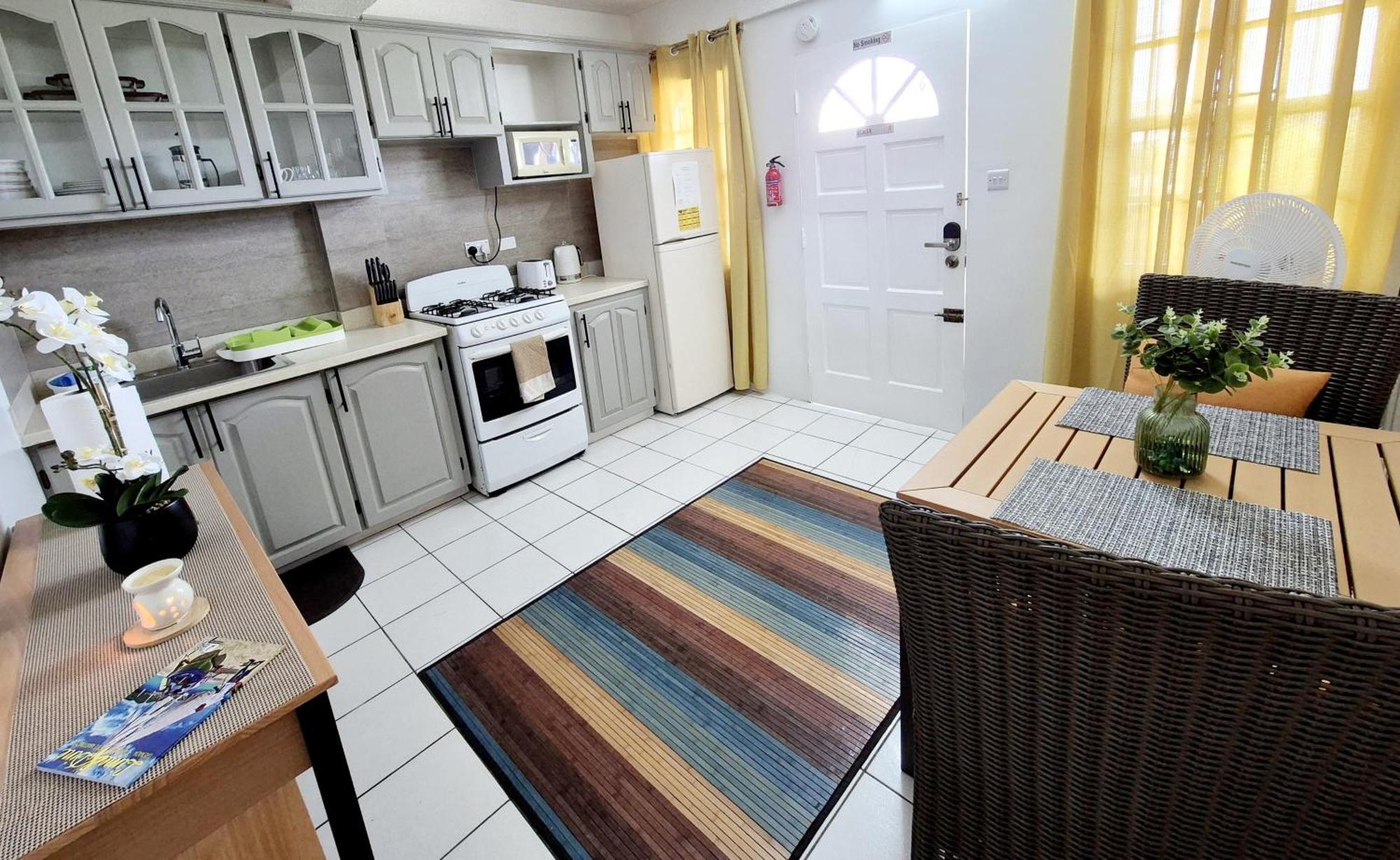 Silver View Apartments St. George's Luaran gambar