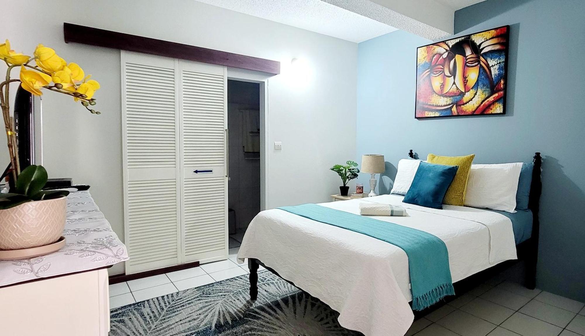 Silver View Apartments St. George's Luaran gambar