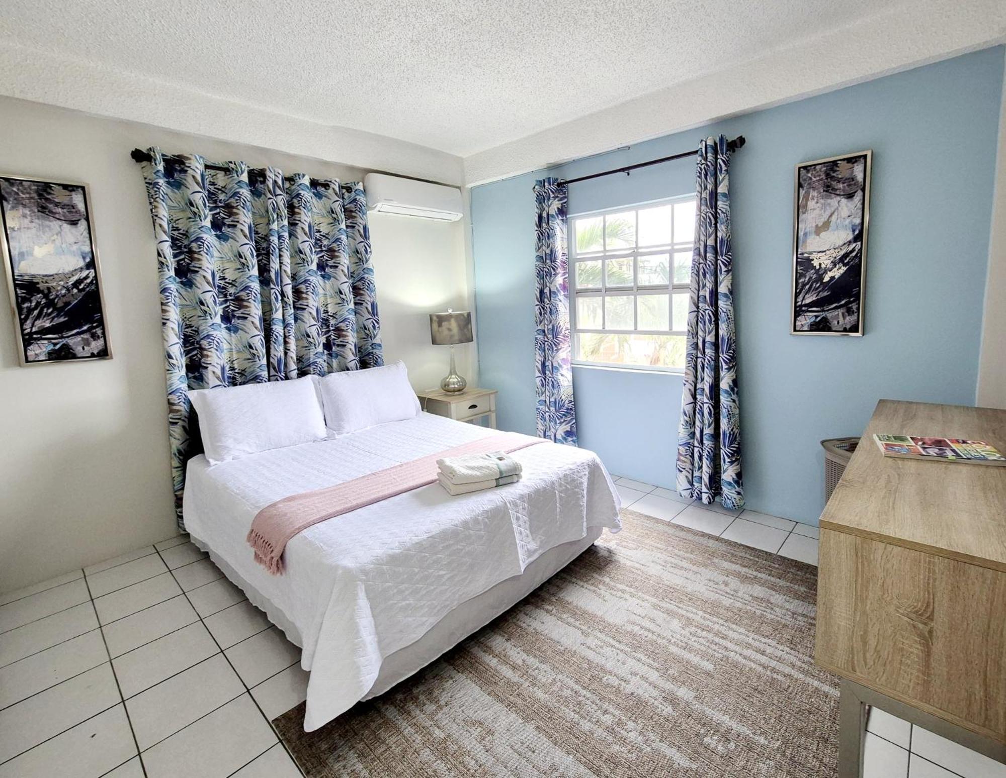 Silver View Apartments St. George's Luaran gambar